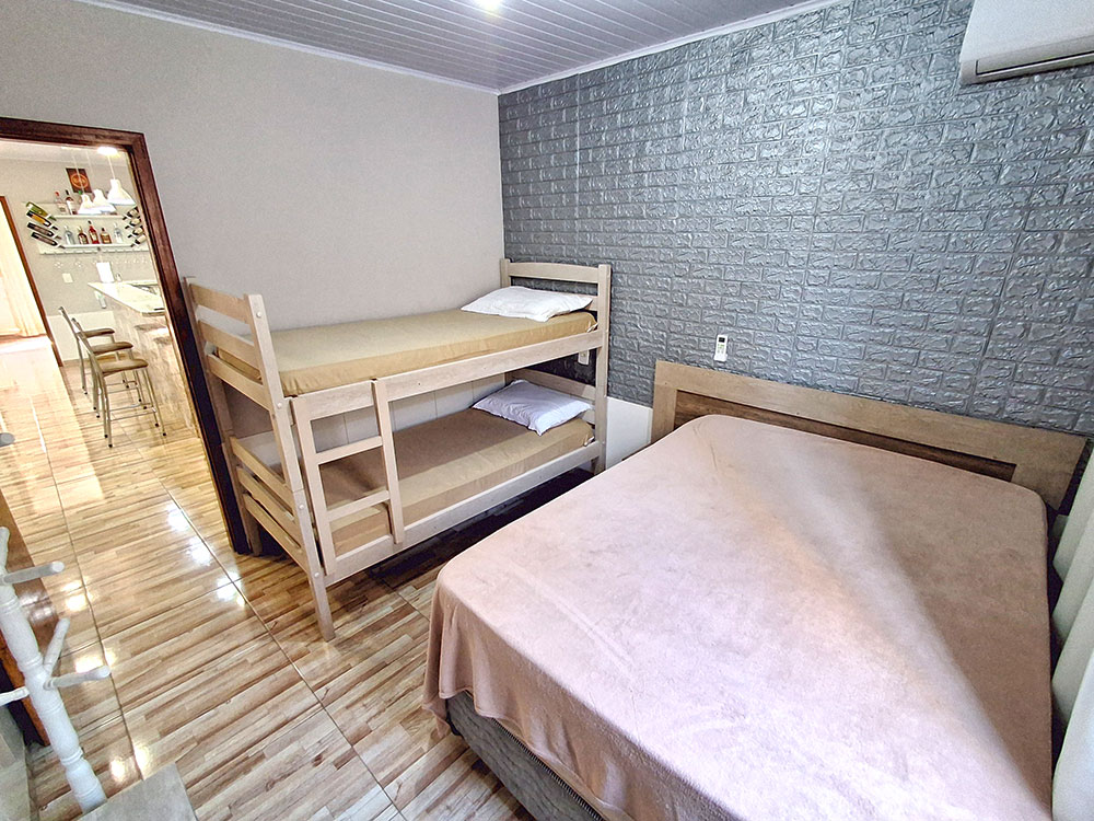 Dormit&oacute;rio 03