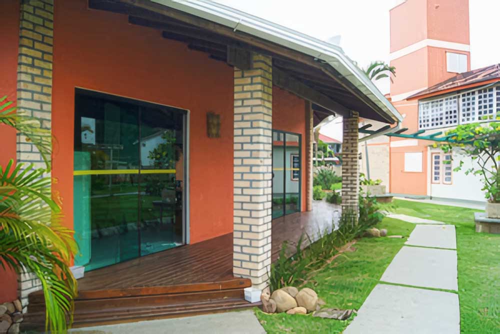 Churrasqueira coletiva vista externa