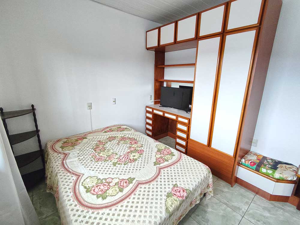 Dormit&oacute;rio 03