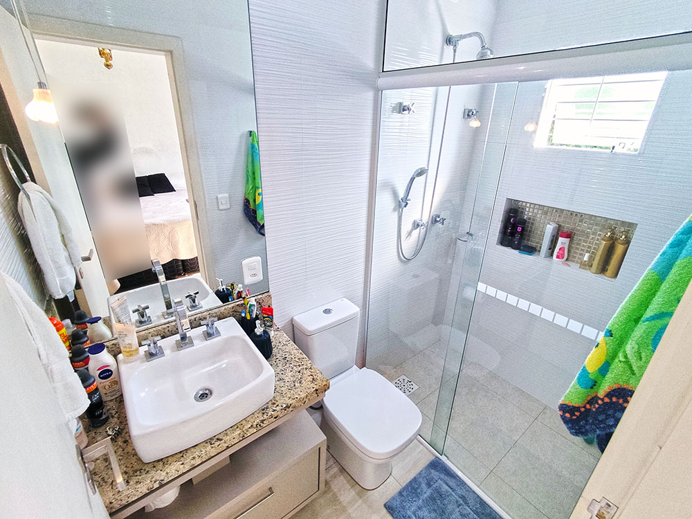 Banheiro (suíte 01)