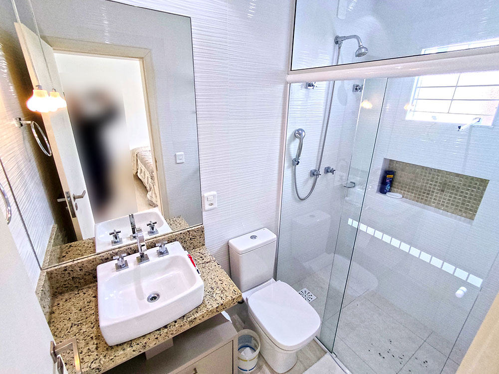 Banheiro (suíte 02)