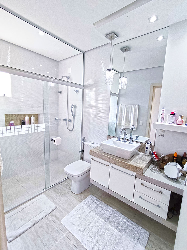 Banheiro (suíte 03)