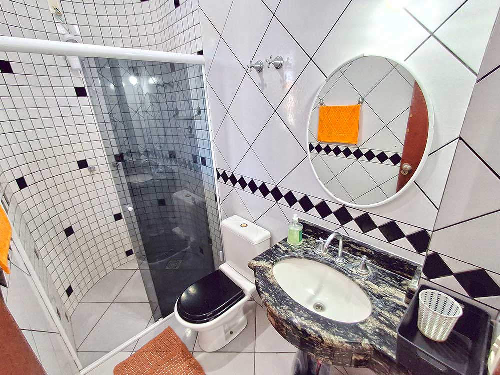 Banheiro (su&iacute;te 01)